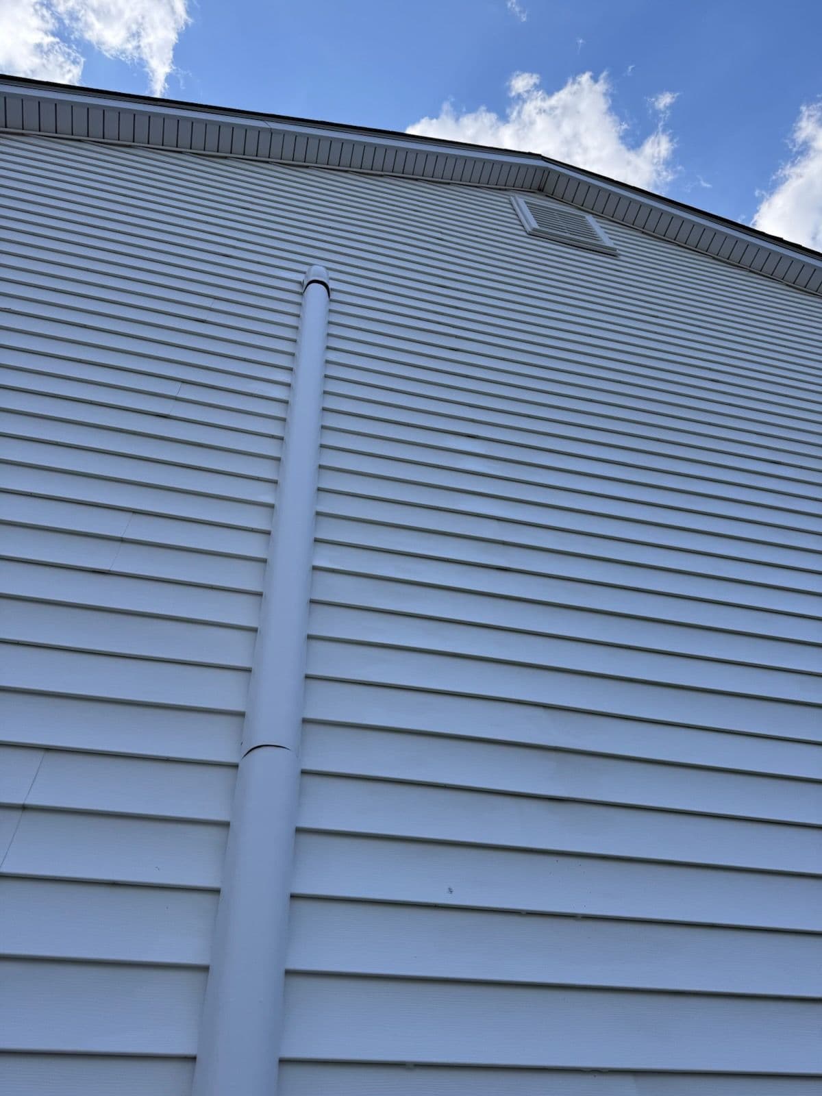 Amazing Softwashing Results in Lake St. Louis