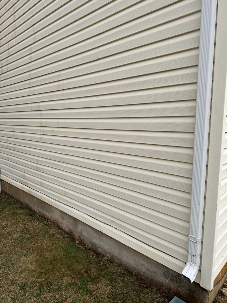 House Softwashing Service in Weldon Spring image