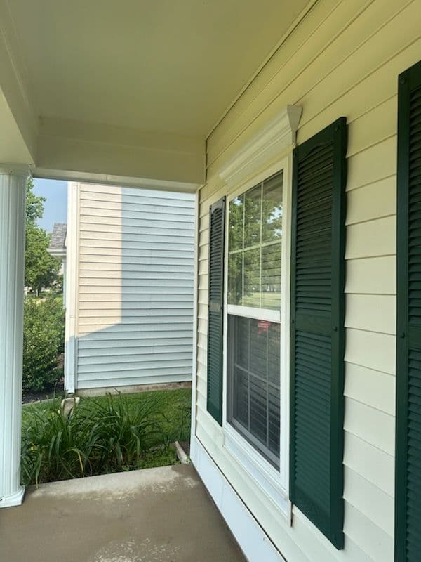 Gallery photos for Winghaven House Revitalized with Expert Cleaning: Image #3