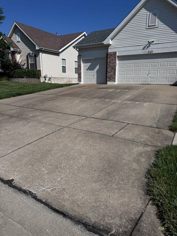 Amazing Driveway Transformation in O'Fallon image
