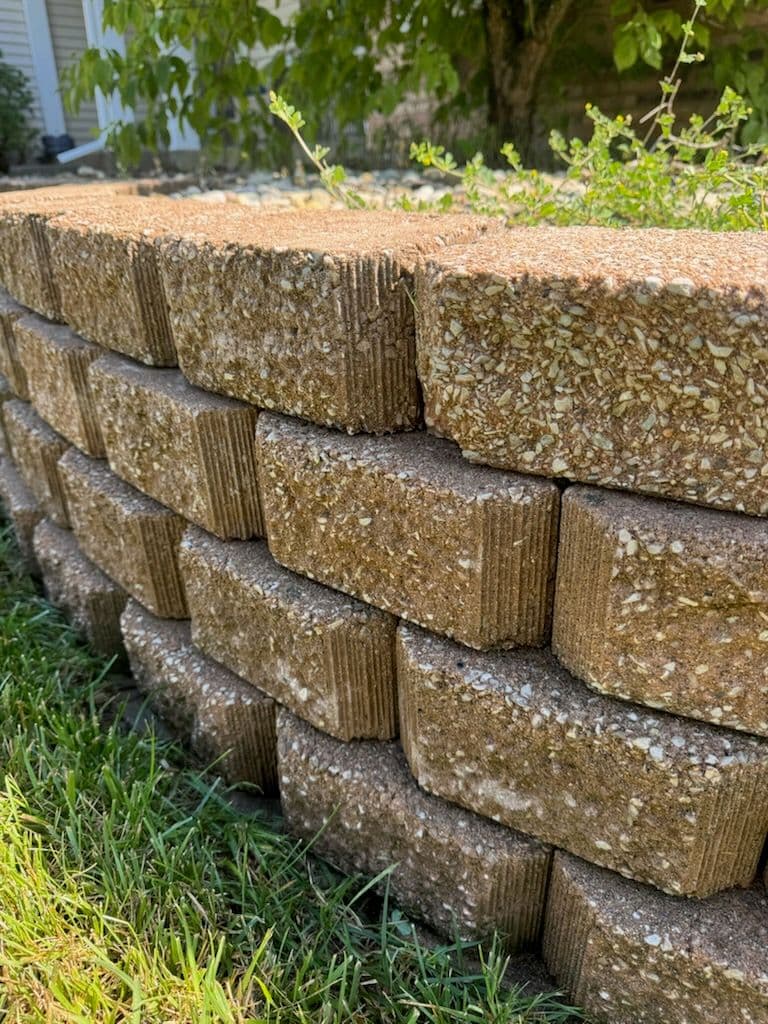 Gallery photos for Revitalize Your Retaining Wall for Lasting Beauty: Image #1