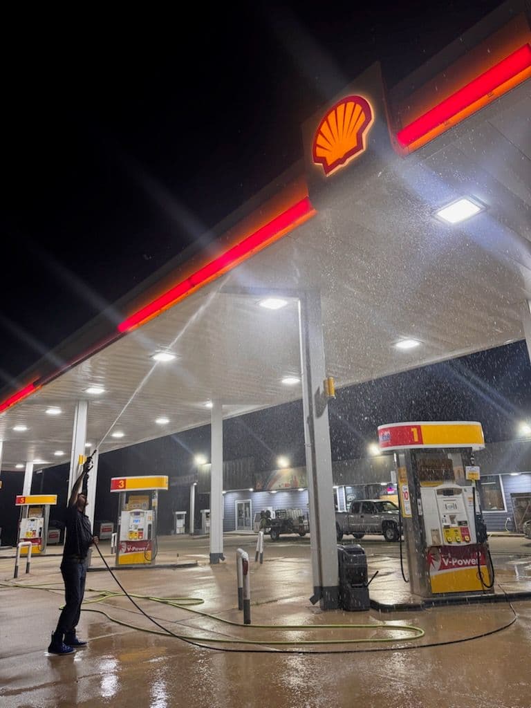 Gallery photos for Troy Gas Station Shines After Expert Cleaning: Image #2