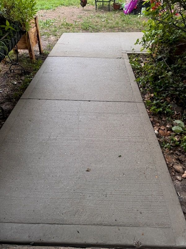 Gallery photos for Stunning Home and Walkway Refresh in Troy: Image #2