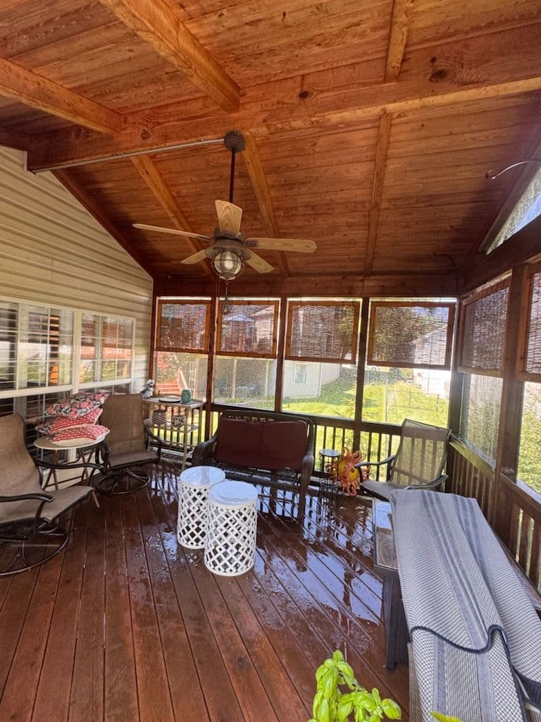 Stunning Porch Cleaning in Chesterfield MO image